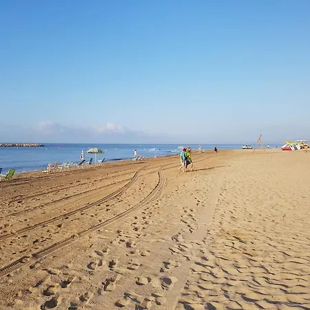 Frente Al Mar Con Wifi Y Parking. Apartment *