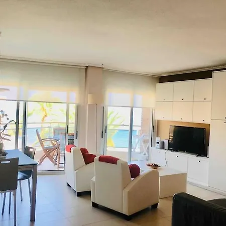Frente Al Mar Con Wifi Y Parking. Cambrils