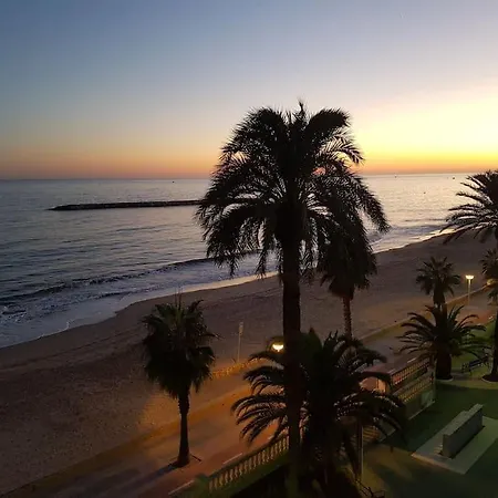 Frente Al Mar Con Wifi Y Parking. Apartment *